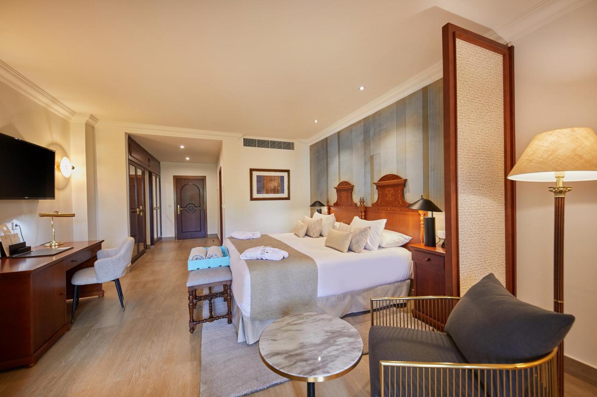 Secrets Mallorca Villamil Resort & Spa - Adults Only Пагера Екстериор снимка A room at the hotel